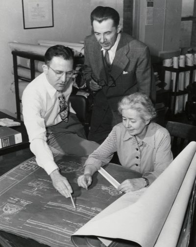 Elisabeth Coit and NYCHA officials, circa 1950s. Elisabeth Coit Papers, Schlesinger Library, Harvard University
